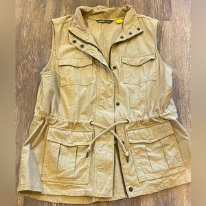 Khaki gathered waist Cabelas vest